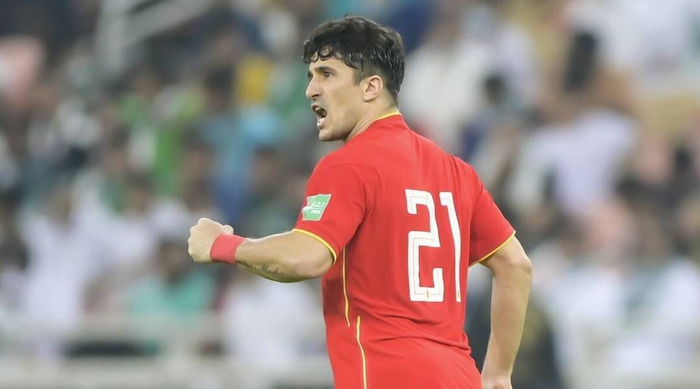 亚博体育在线-关键时刻德甲焦点战，波尔图绝杀压哨，质疑声仍在，更衣室氛围转暖