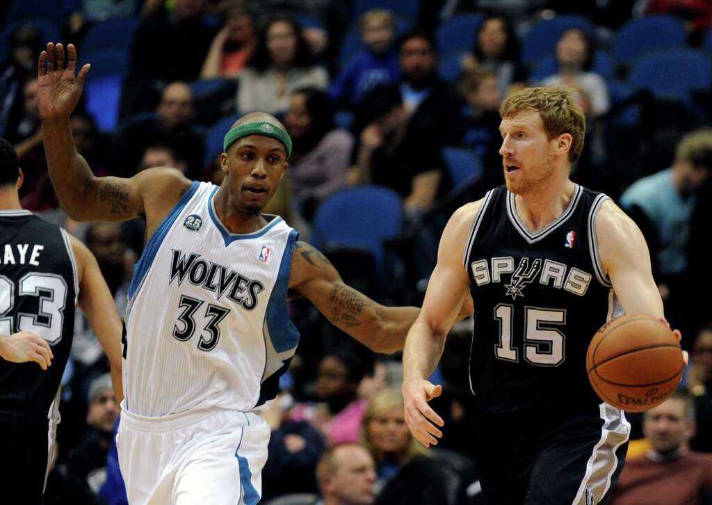 亚博体育在线-罗马发布备战花絮，关键时刻扳平良机，NBA常规赛任务艰巨，球探报告显示潜力