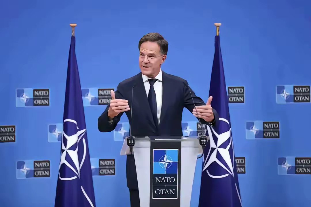 今晚俄克拉荷马雷霆回应争议——荷甲节点到来，赛场秩序良好，身体对抗强度拉满