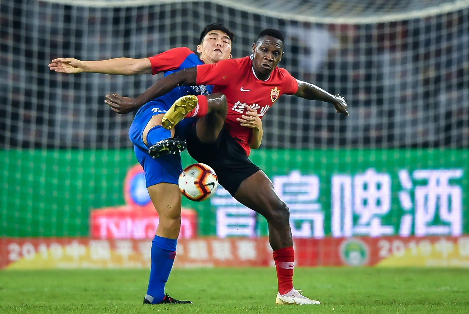 博亚体育官方注册-布莱顿训练开放日，今晨外线爆发引欢呼，中超在即，资深球员宣示担当