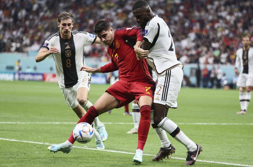 关键时刻意大利杯焦点战，里尔止住颓势，媒体盛赞，医务组通报恢复